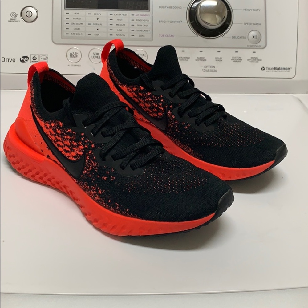 Nike Epic React Flyknit 2